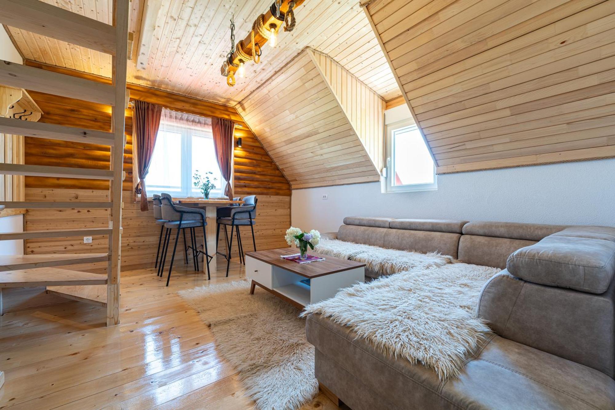 Apartments Center Of The World Zabljak  Luaran gambar